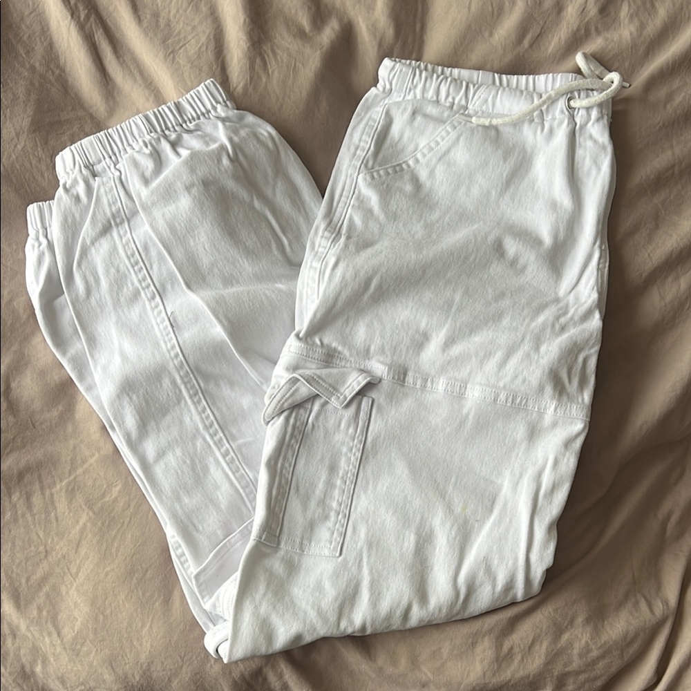 EDIKTED low rise white cargo pants
